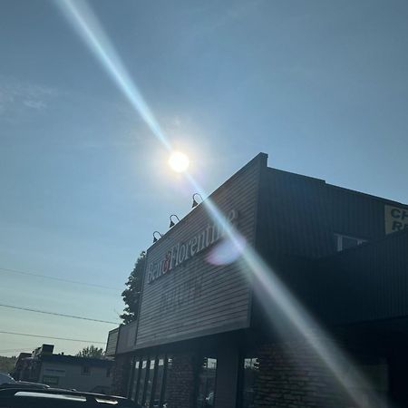 موتيل مونت لوريل Complexe Dix80 المظهر الخارجي الصورة