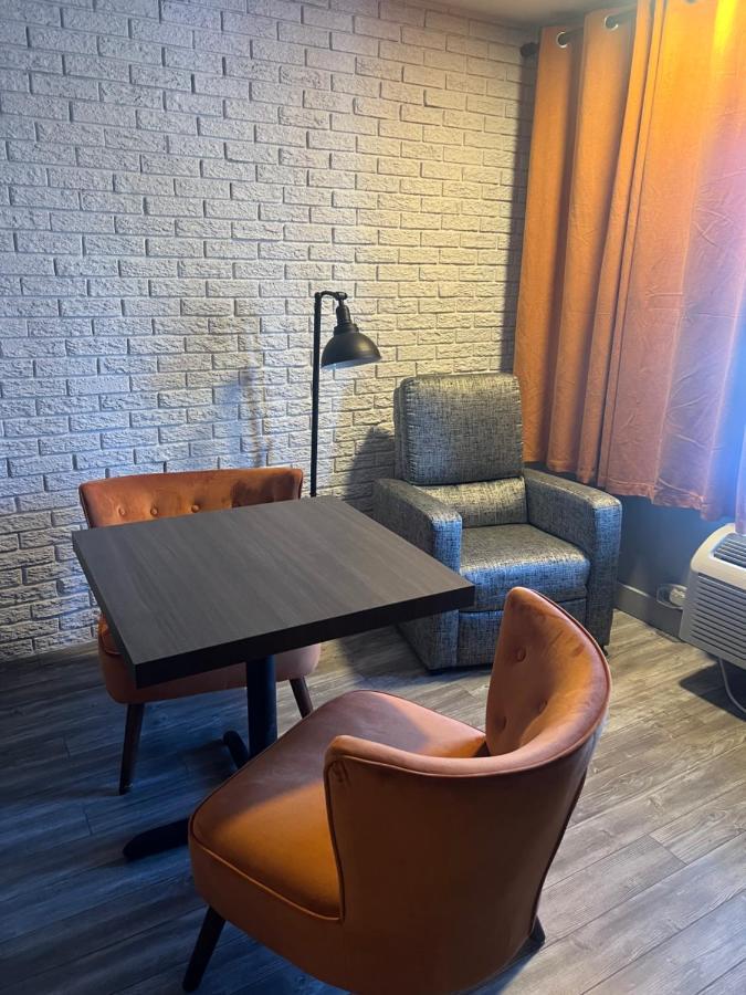 موتيل مونت لوريل Complexe Dix80 المظهر الخارجي الصورة
